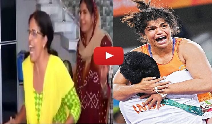 जीत की खुशी और जीत के आंसू! इंडिया, खेल और साक्षी से परे एक मां की जीत
