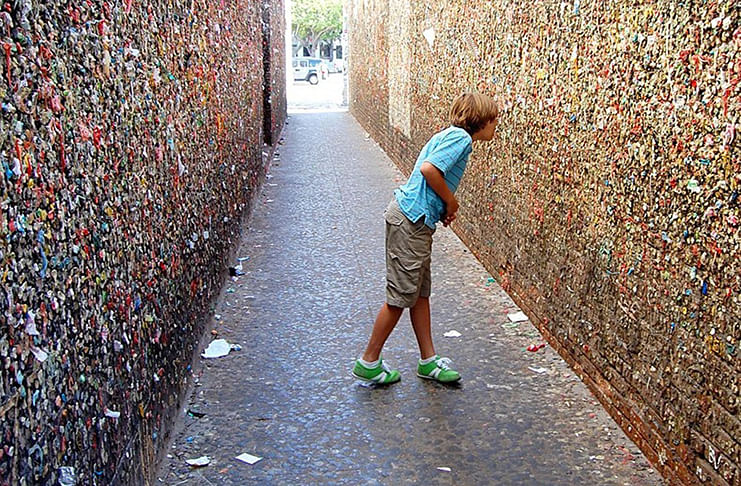 cover-gum-wall